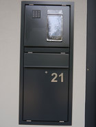 Hasberg Metallbau GmbH | Overath - Bergisch Gladbach: Ideen und Sonderlösungen aus Metall - Unterputzbriefkasten